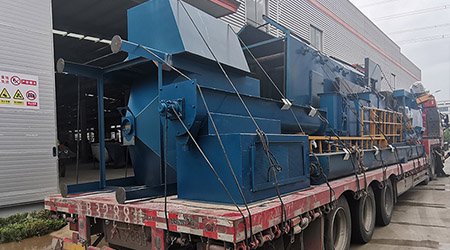 發(fā)往廣東陽江市的Q6912輥道拋丸機的發(fā)貨現(xiàn)場