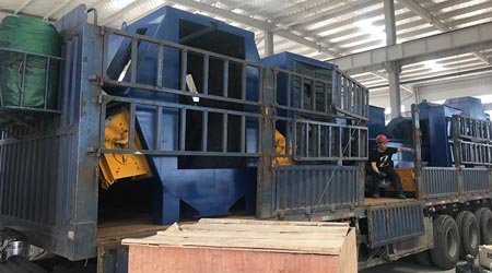 客戶定制用于清理鈑金件的Q385懸鏈?zhǔn)綊佂铏C(jī)試車(chē)完成發(fā)往俄羅斯