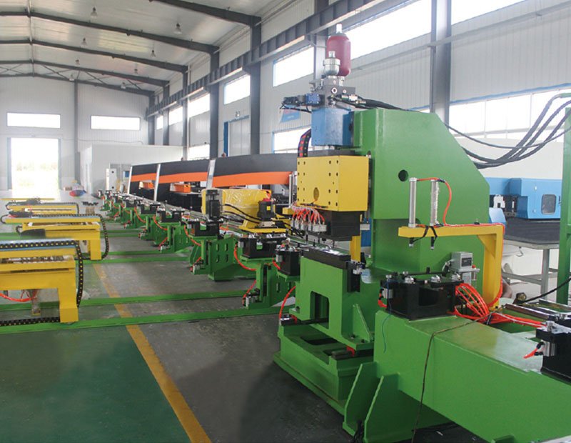 汽車(chē)大梁數(shù)控沖孔生產(chǎn)線